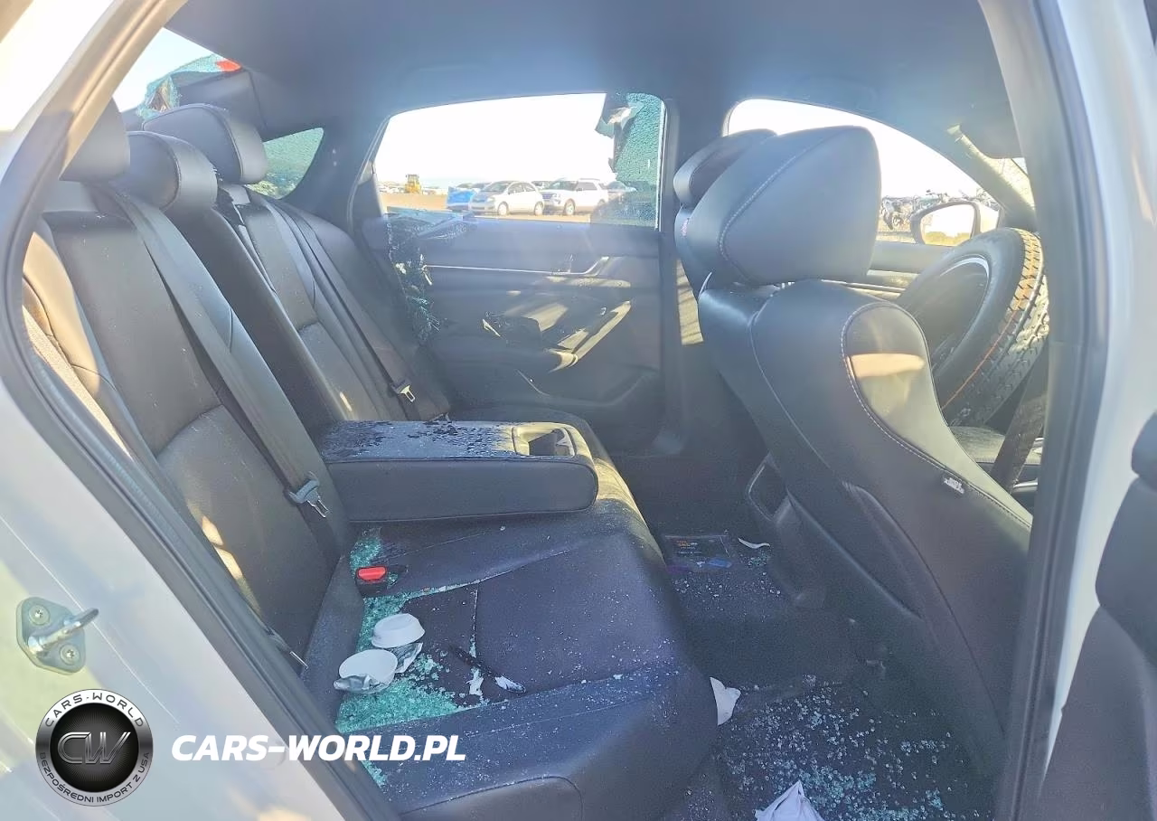 2018 Honda Accord Sport VIN:1HGCV1F30JA209497 - 10