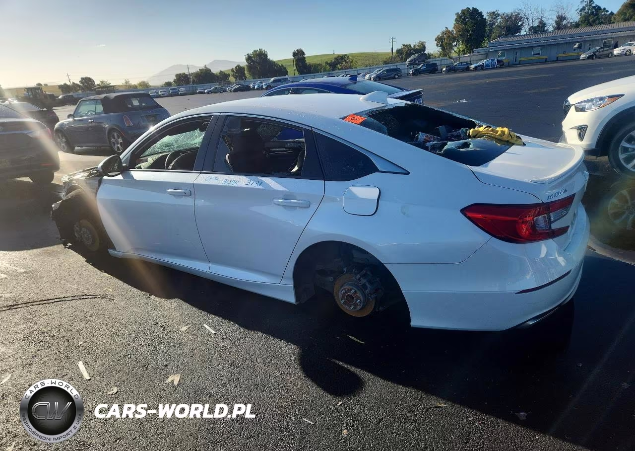 2018 Honda Accord Sport VIN:1HGCV1F30JA209497 - 2