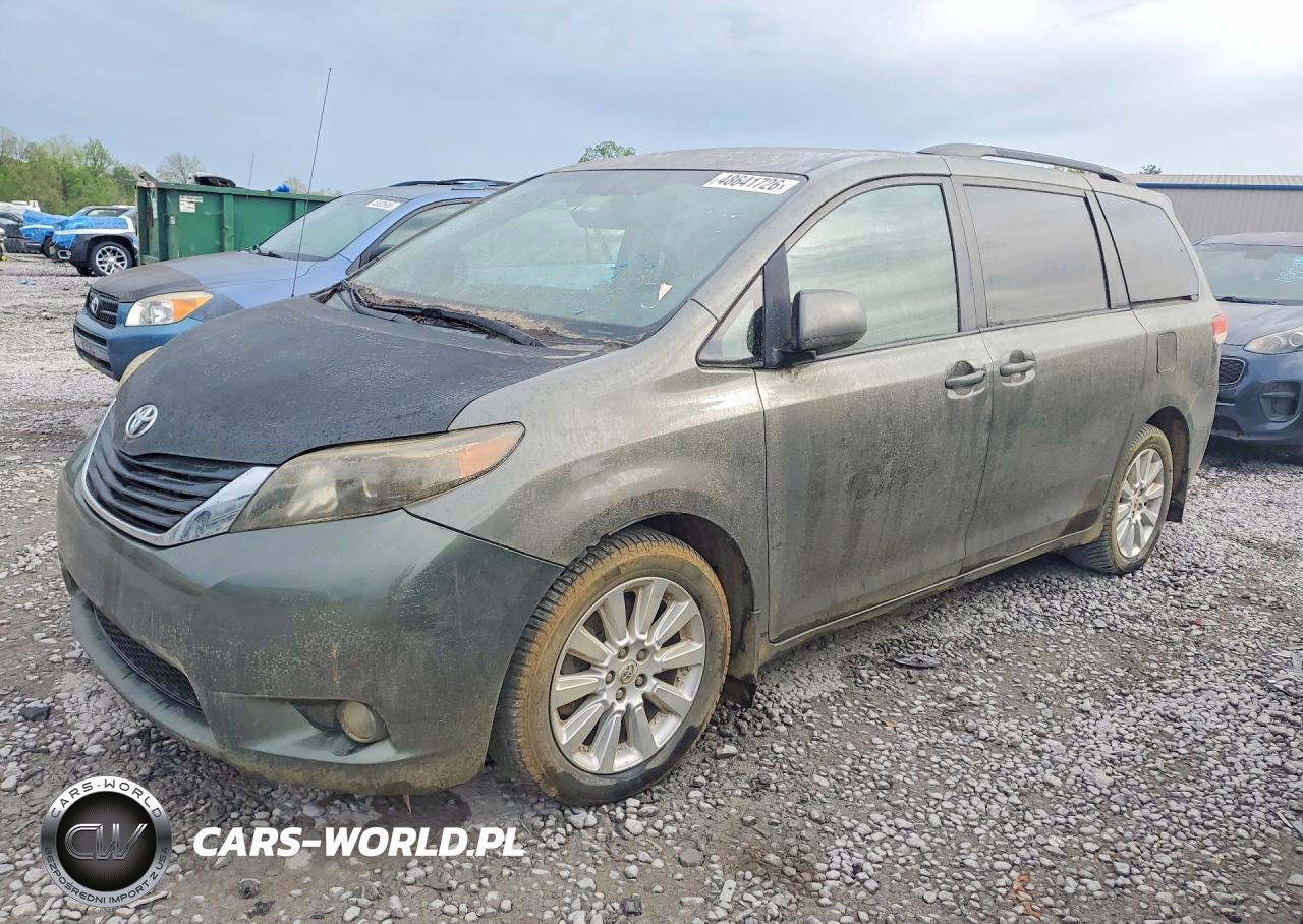 2011 Toyota Sienna Le 7-Passenger