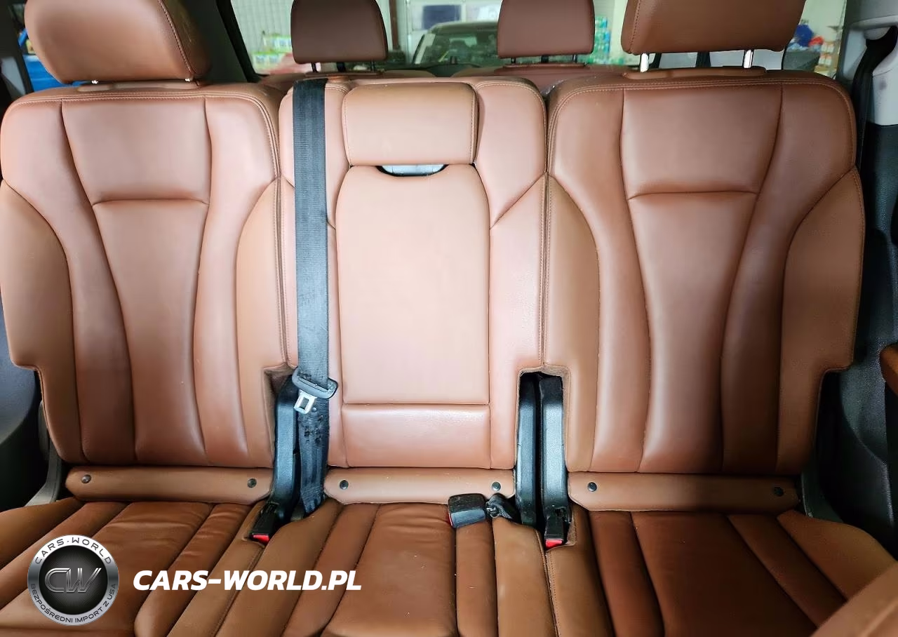 2021 Audi Q7 Premium Plus VIN:WA1LJAF78MD038024 - 10