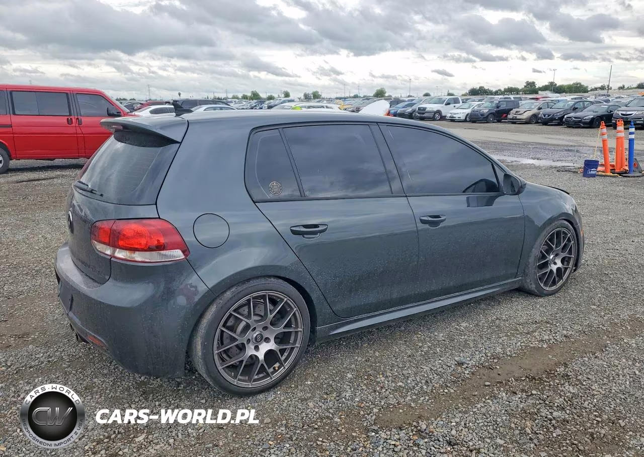 2013 Volkswagen Golf R VIN:WVWPF7AJ9DW116796 - 3