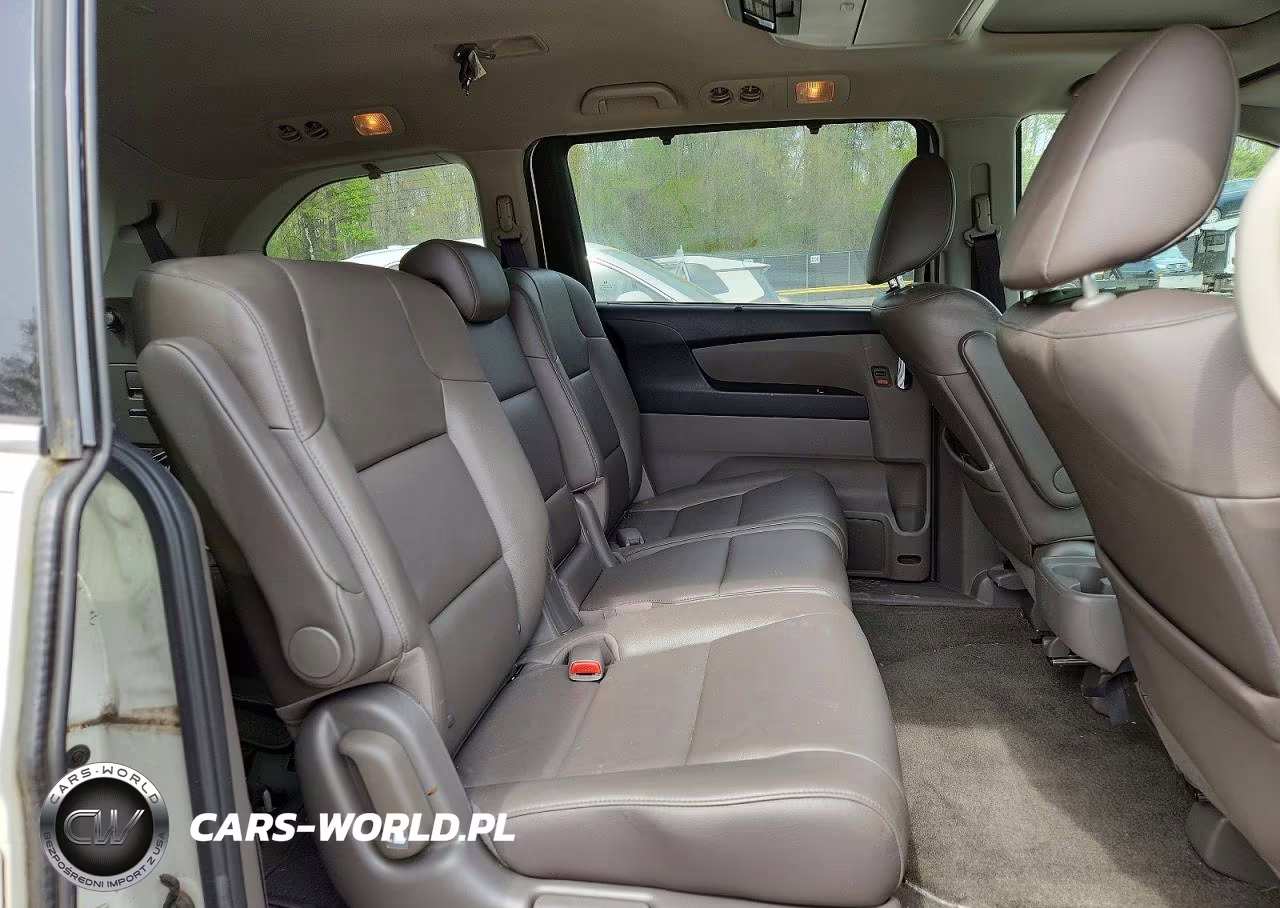 2014 Honda Odyssey Touring VIN:5FNRL5H90EB001463 - 11