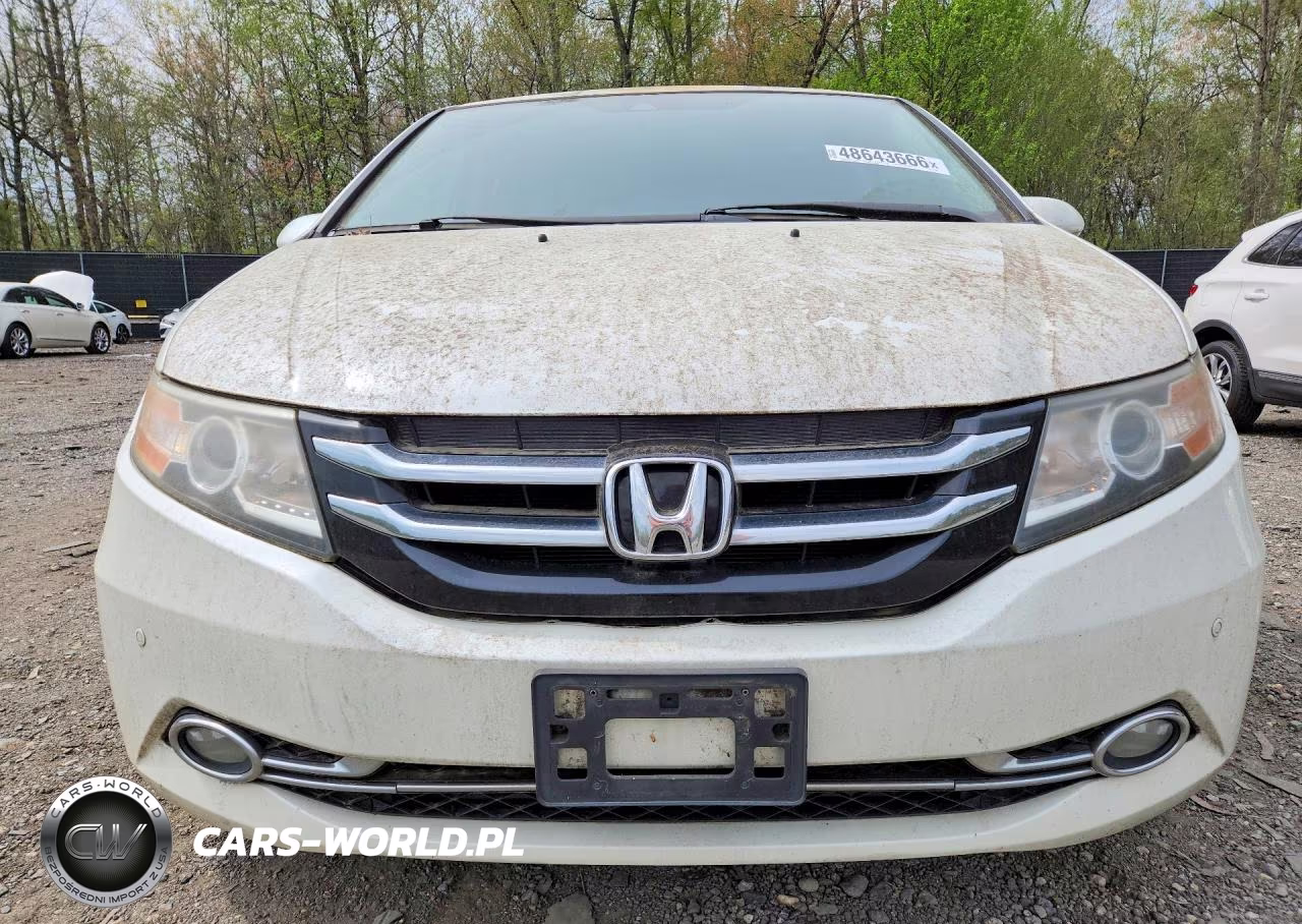 2014 Honda Odyssey Touring VIN:5FNRL5H90EB001463 - 5