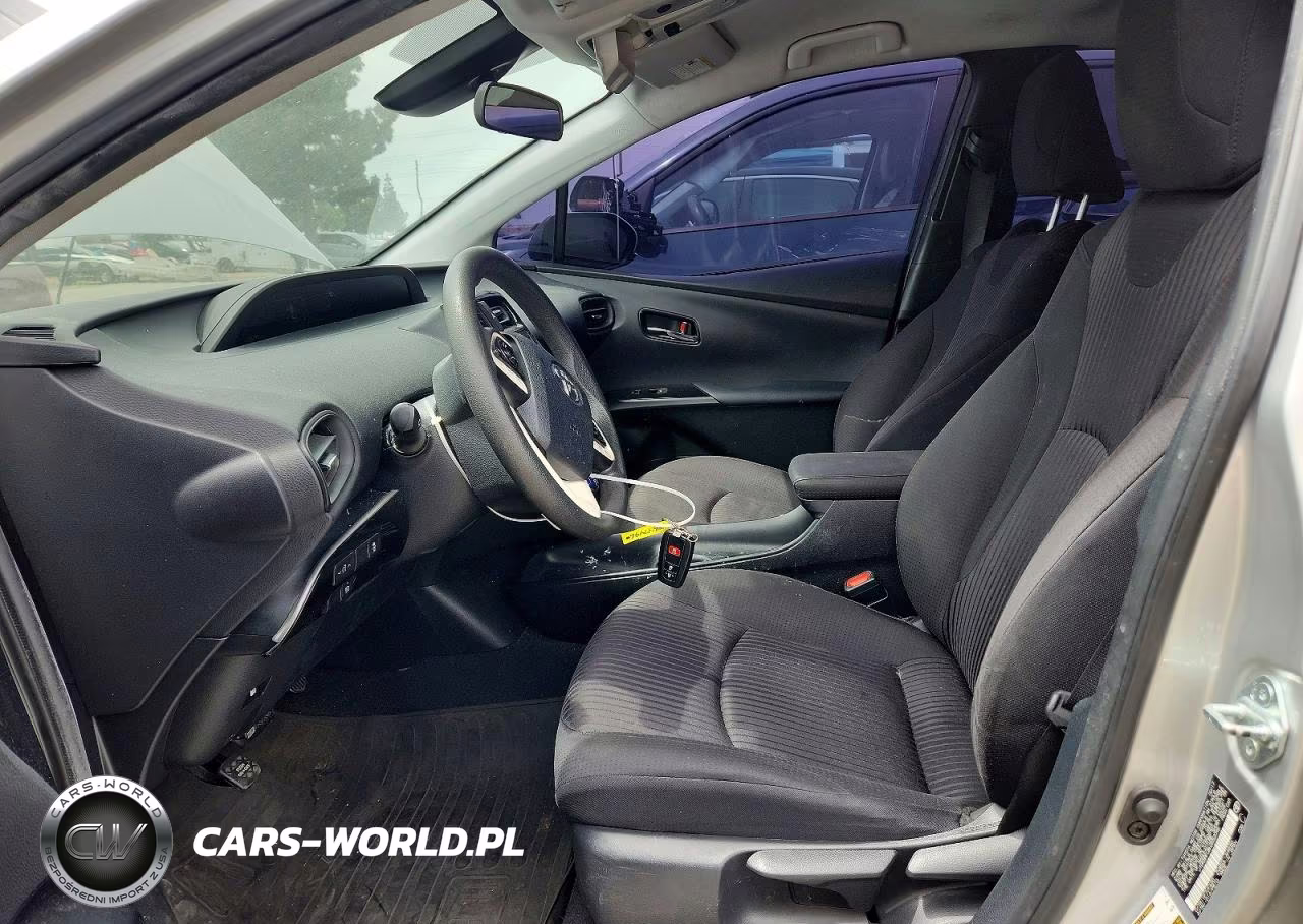 2017 Toyota Prius Two VIN:JTDKBRFU8H3552096 - 7