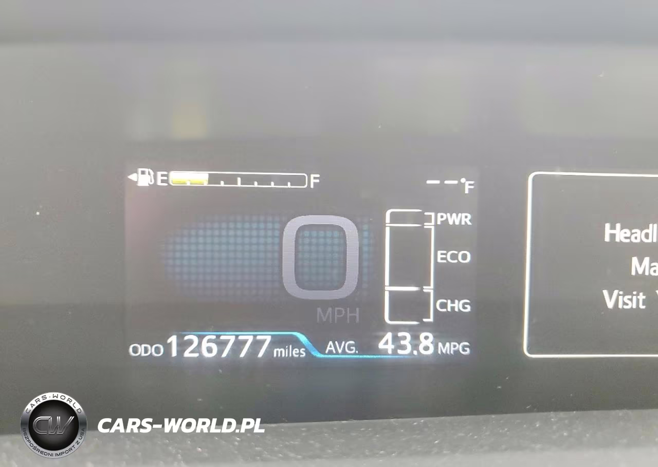 2017 Toyota Prius Two VIN:JTDKBRFU8H3552096 - 9