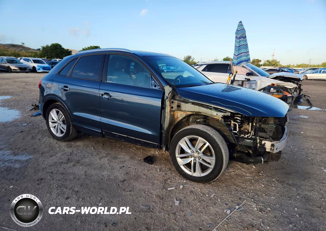 2018 Audi Q3 Premium VIN:WA1BCCFS7JR001115 - 4
