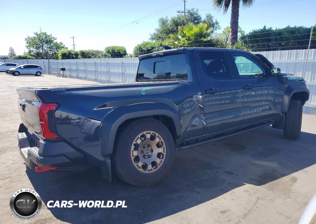 2025 Toyota Tacoma Trailhunter Hv VIN:3TYLC5LN0ST033805 - 3