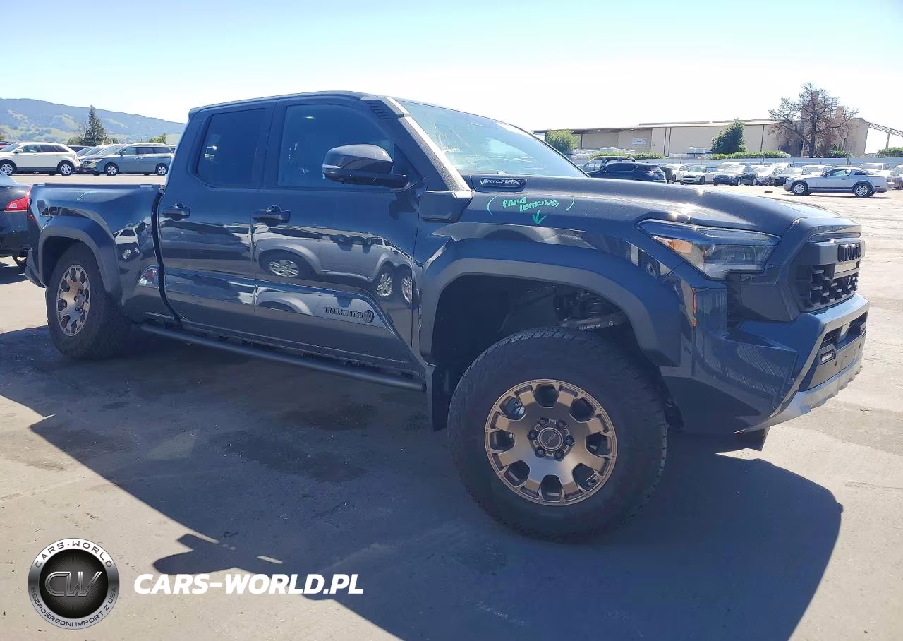 2025 Toyota Tacoma Trailhunter Hv VIN:3TYLC5LN0ST033805 - 4