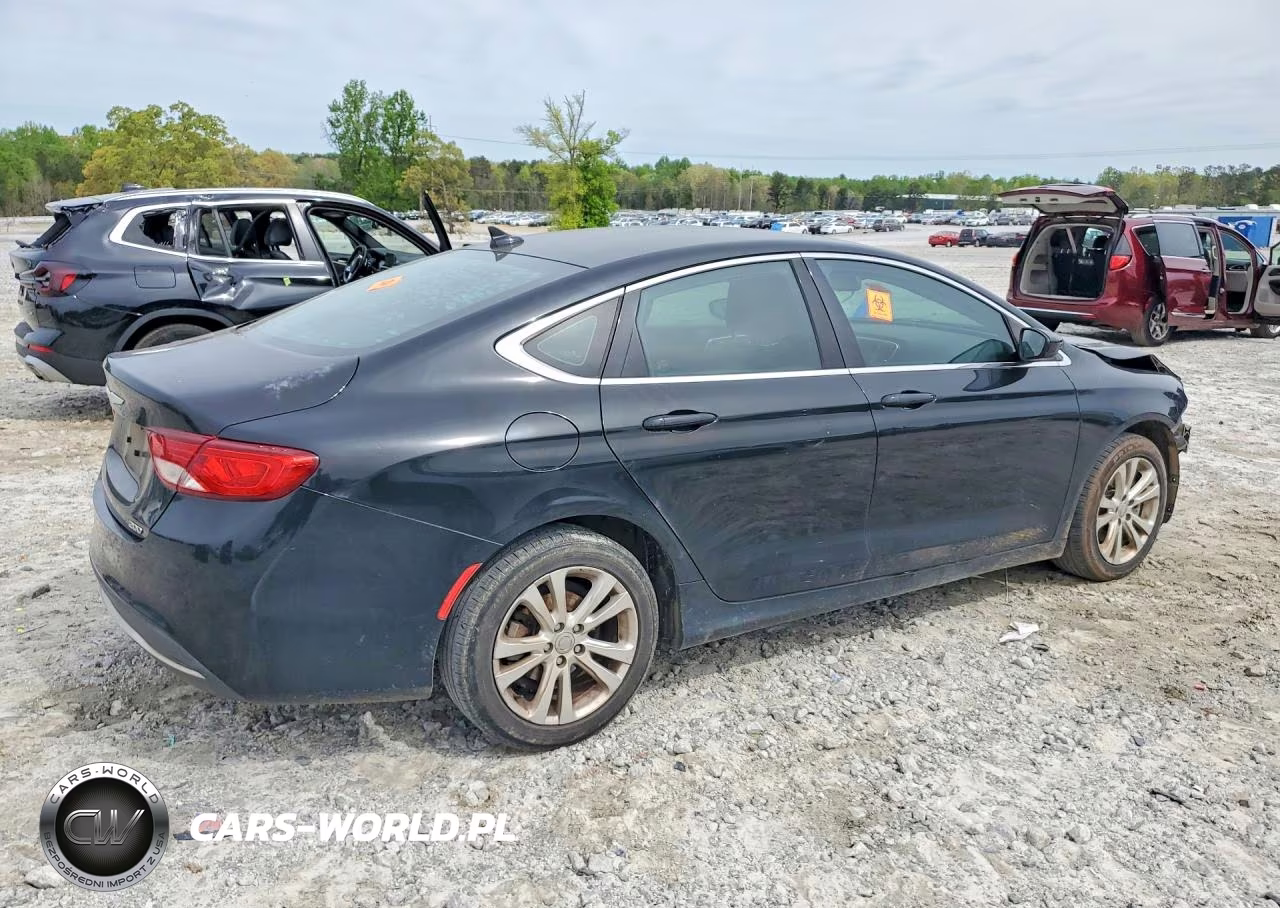 2015 Chrysler 200 Limited VIN:1C3CCCAB7FN697043 - 3