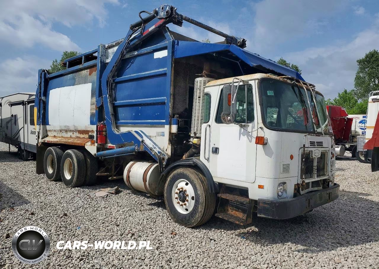 2009 Autocar Xpeditor Refuse Truck
