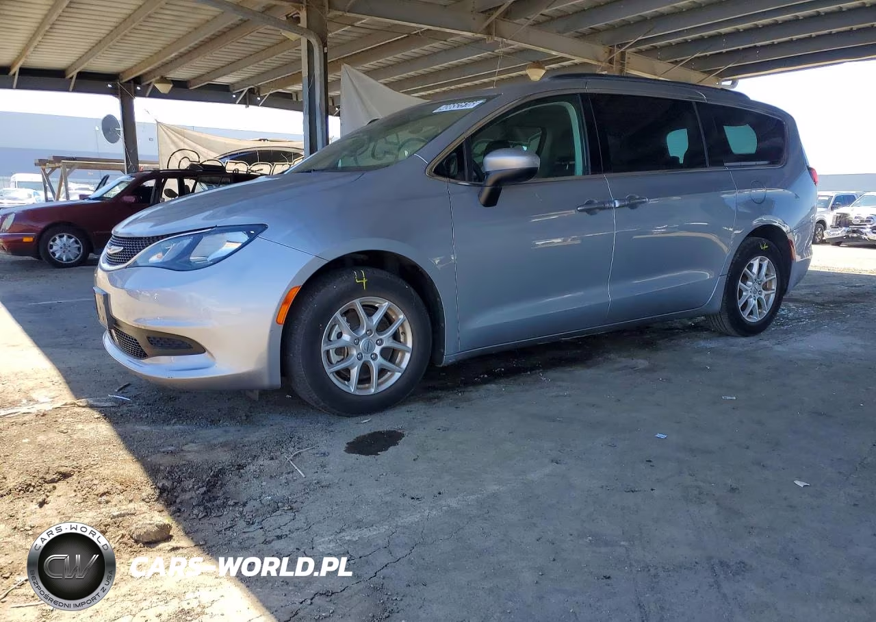 2021 Chrysler Voyager Lxi