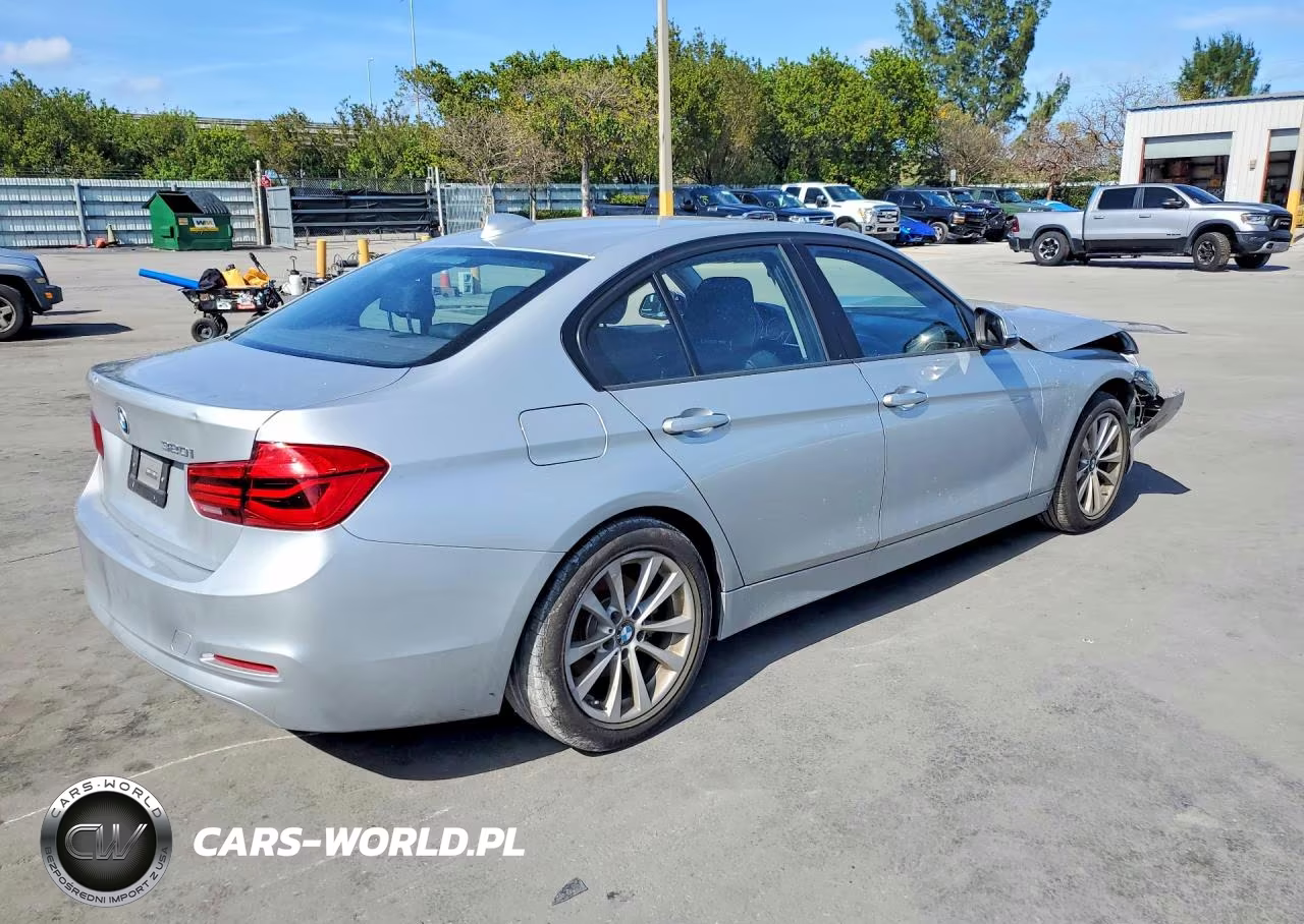 2018 BMW 320 I VIN:WBA8E1G59JNU92475 - 3