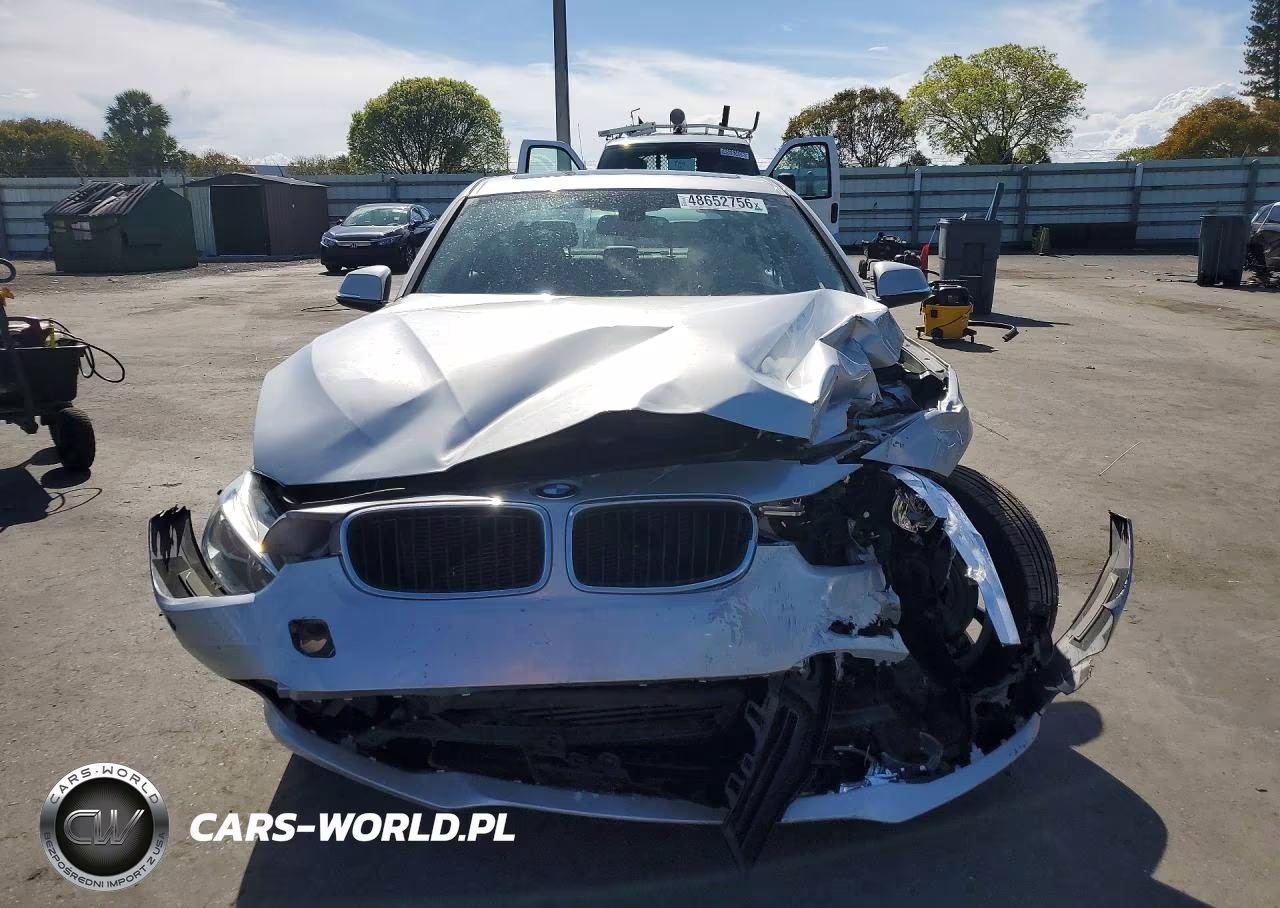 2018 BMW 320 I VIN:WBA8E1G59JNU92475 - 5