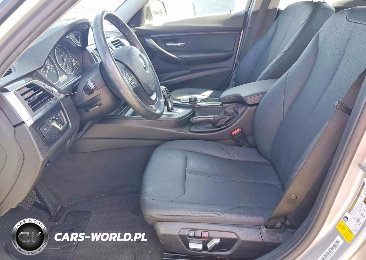 2018 BMW 320 I VIN:WBA8E1G59JNU92475 - 7