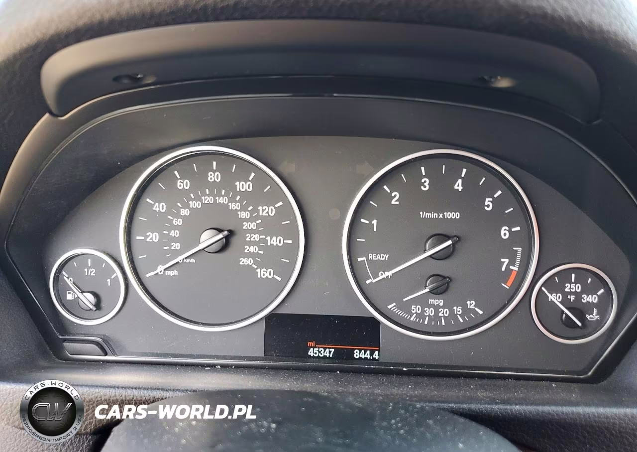 2018 BMW 320 I VIN:WBA8E1G59JNU92475 - 9