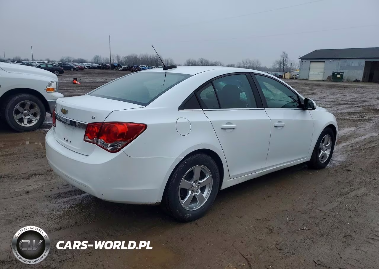 2015 Chevrolet Cruze Lt VIN:1G1PC5SB2F7205734 - 3