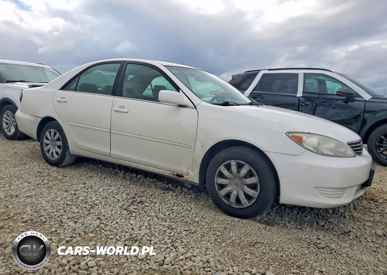 2006 Toyota Camry Le VIN:4T1BE32K56U678136 - 4