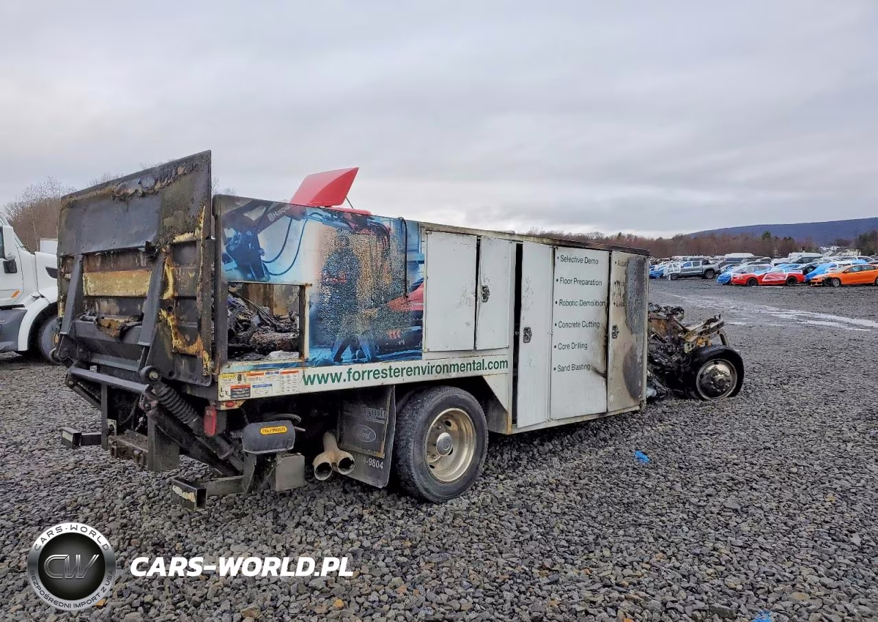 2017 Ford F550 Super Duty Utility - Service Truck VIN:1FDUF5GT4HEC98785 - 4