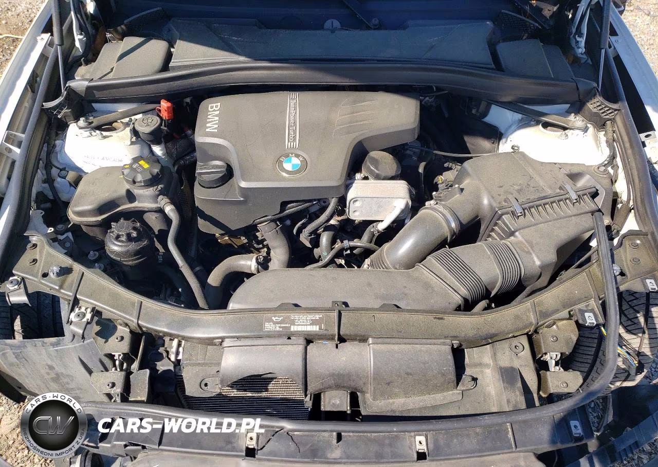 2015 BMW X1 xDrive28I VIN:WBAVL1C5XFVY25403 - 12