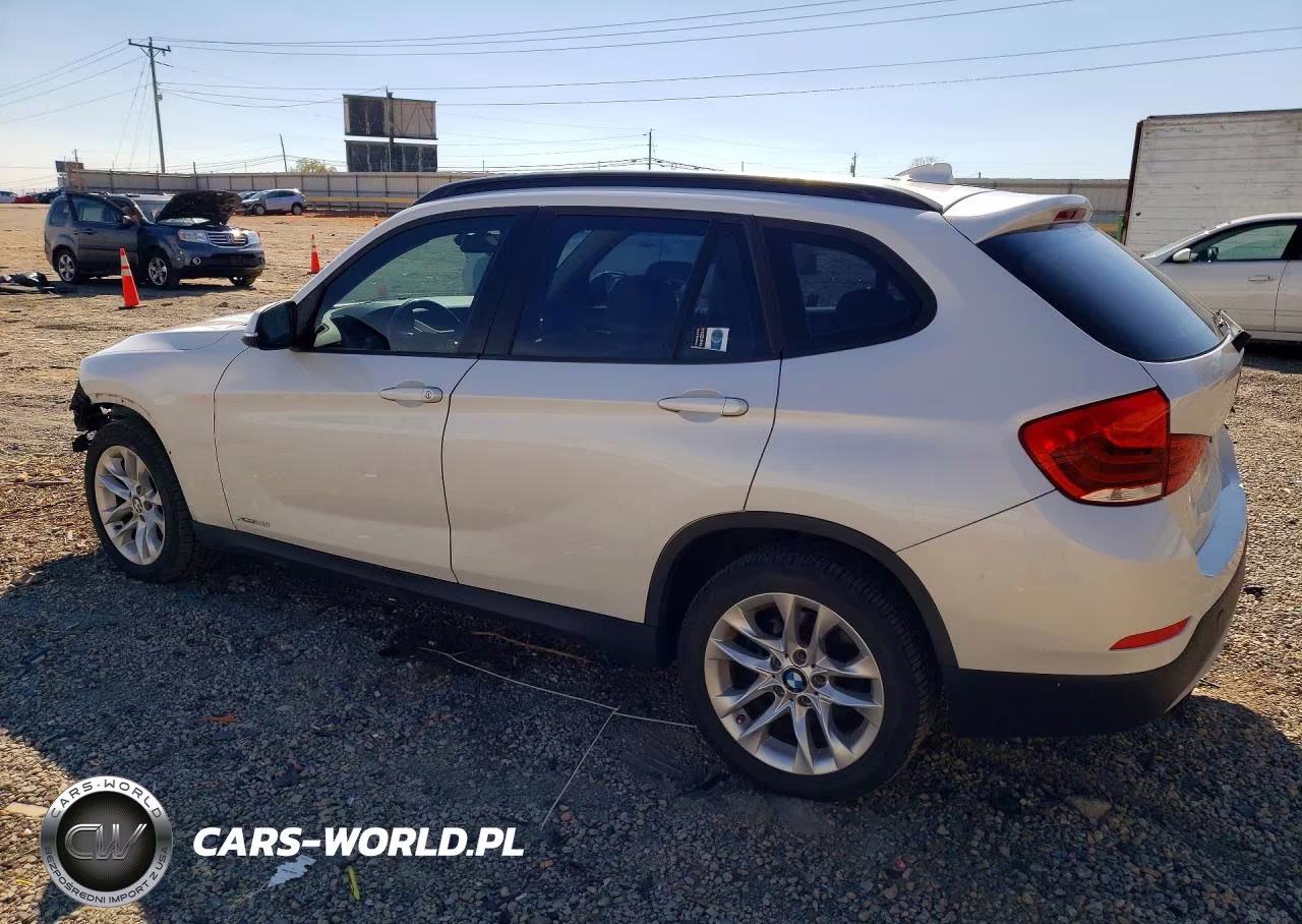 2015 BMW X1 xDrive28I VIN:WBAVL1C5XFVY25403 - 2