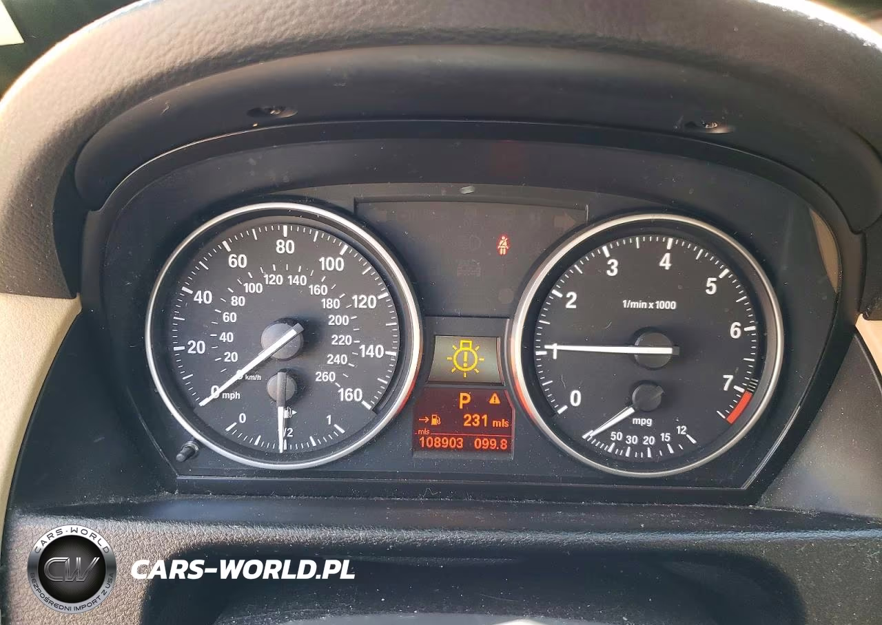2015 BMW X1 xDrive28I VIN:WBAVL1C5XFVY25403 - 9