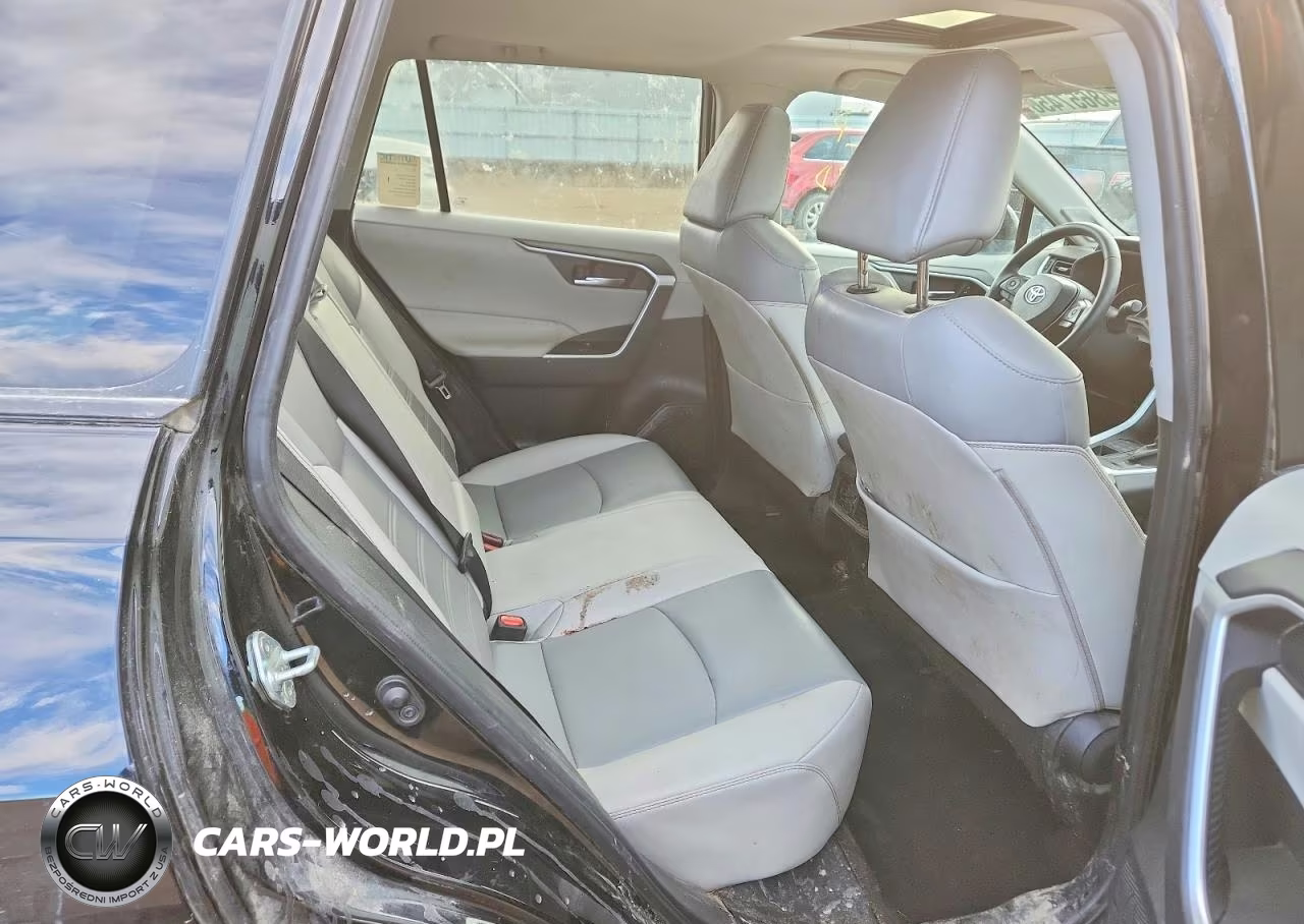 2021 Toyota Rav4 Xle Premium VIN:2T3A1RFVXMC180440 - 11