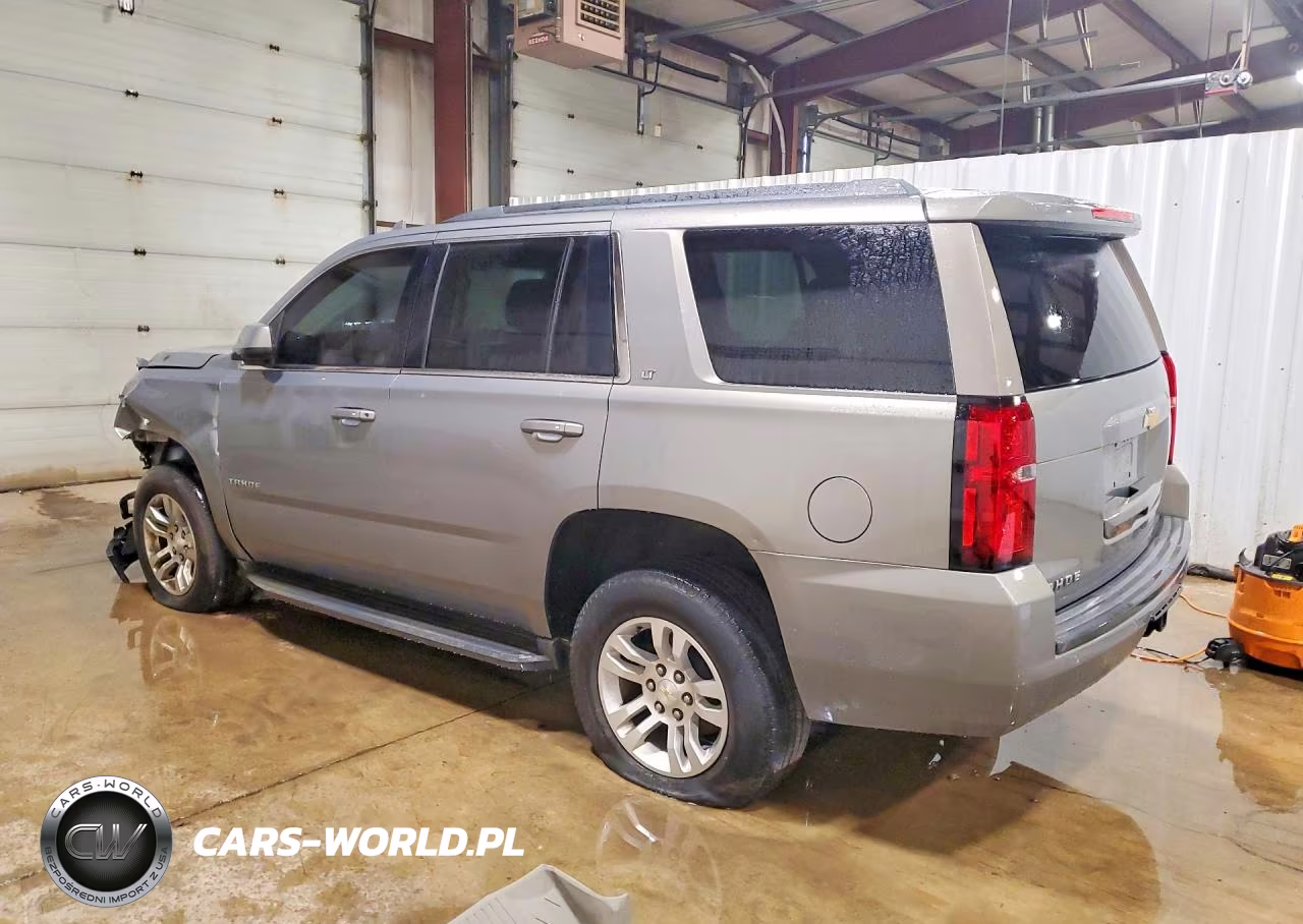 2017 Chevrolet Tahoe C1500 Lt VIN:1GNSCBKC3HR321922 - 2