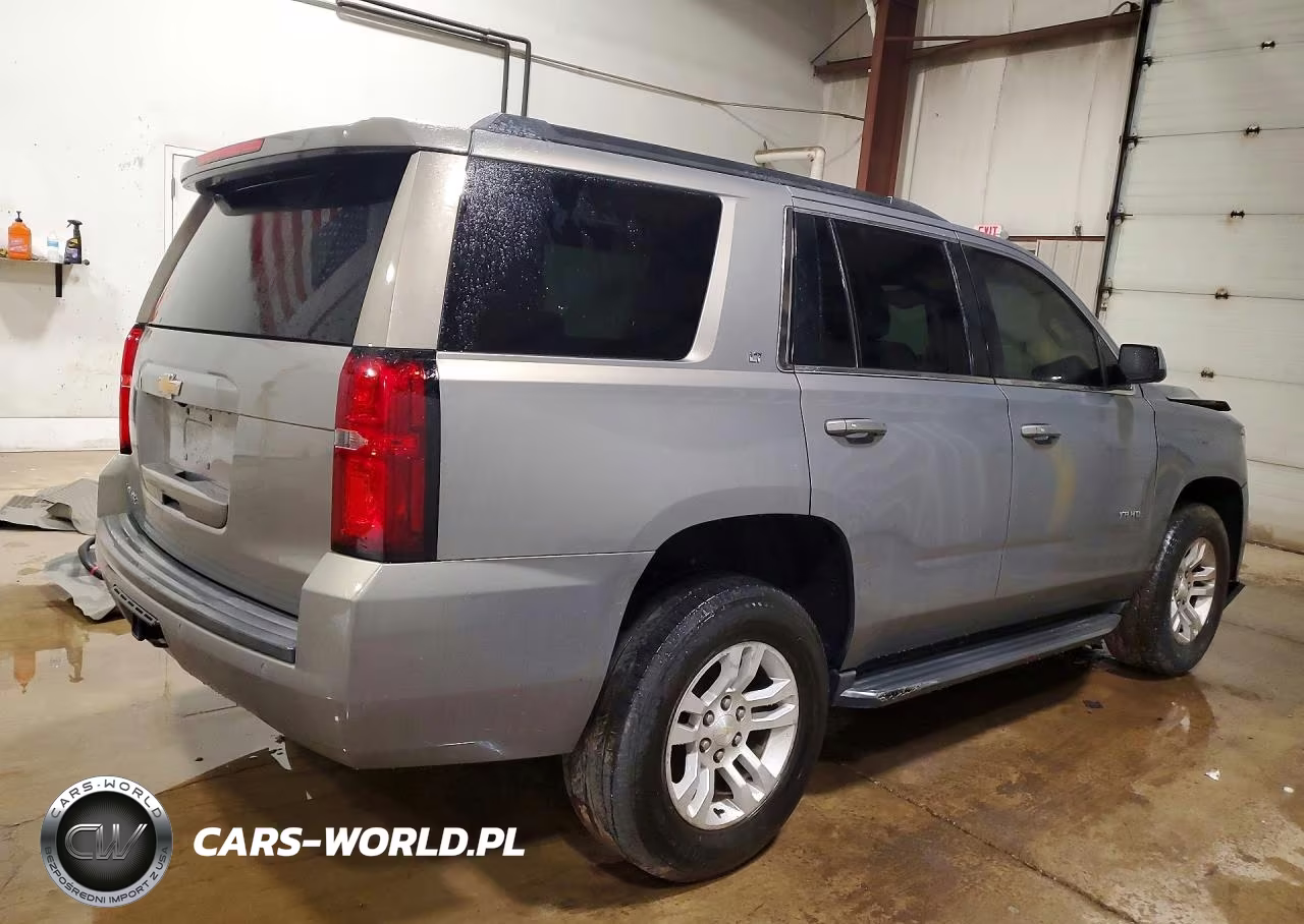 2017 Chevrolet Tahoe C1500 Lt VIN:1GNSCBKC3HR321922 - 3