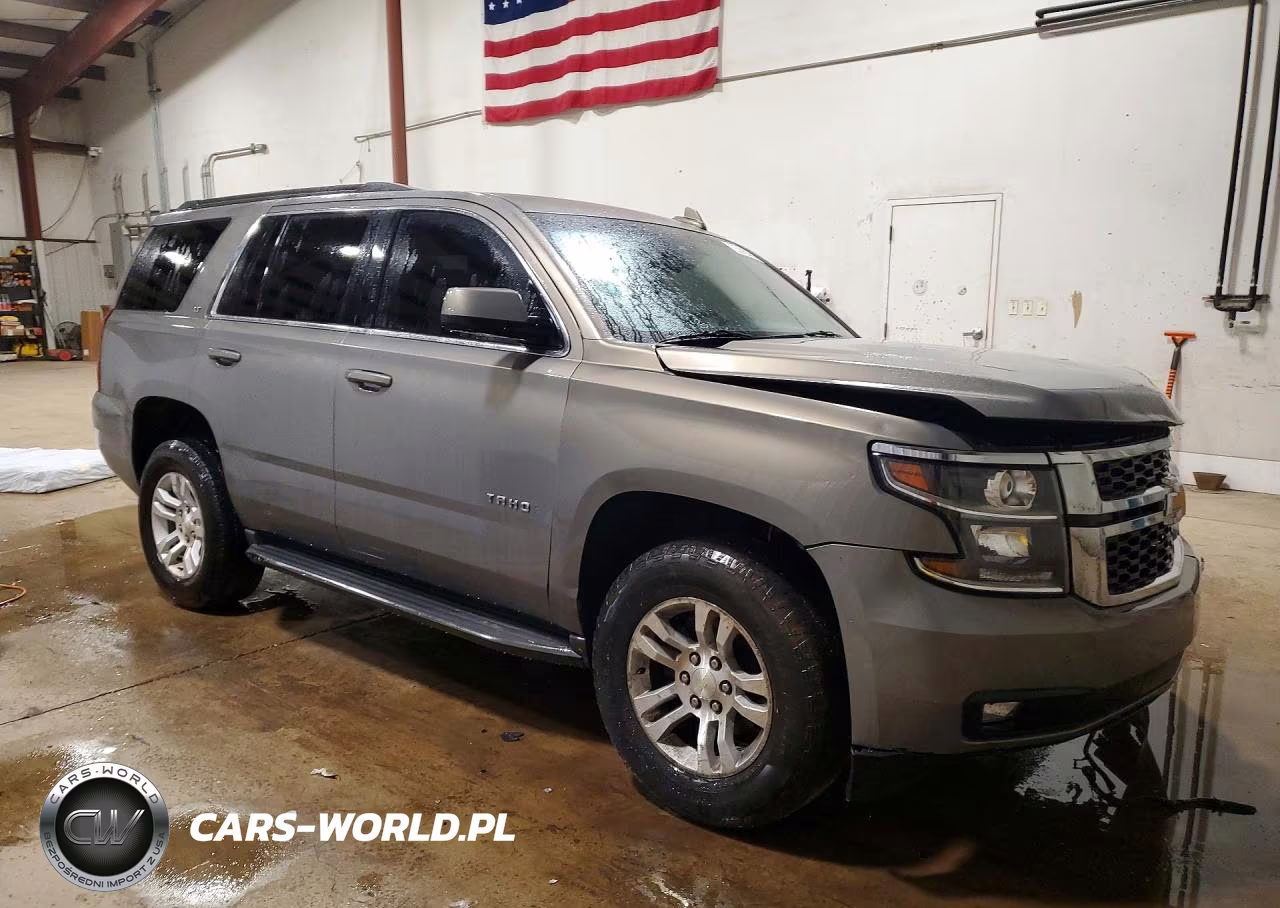 2017 Chevrolet Tahoe C1500 Lt VIN:1GNSCBKC3HR321922 - 4