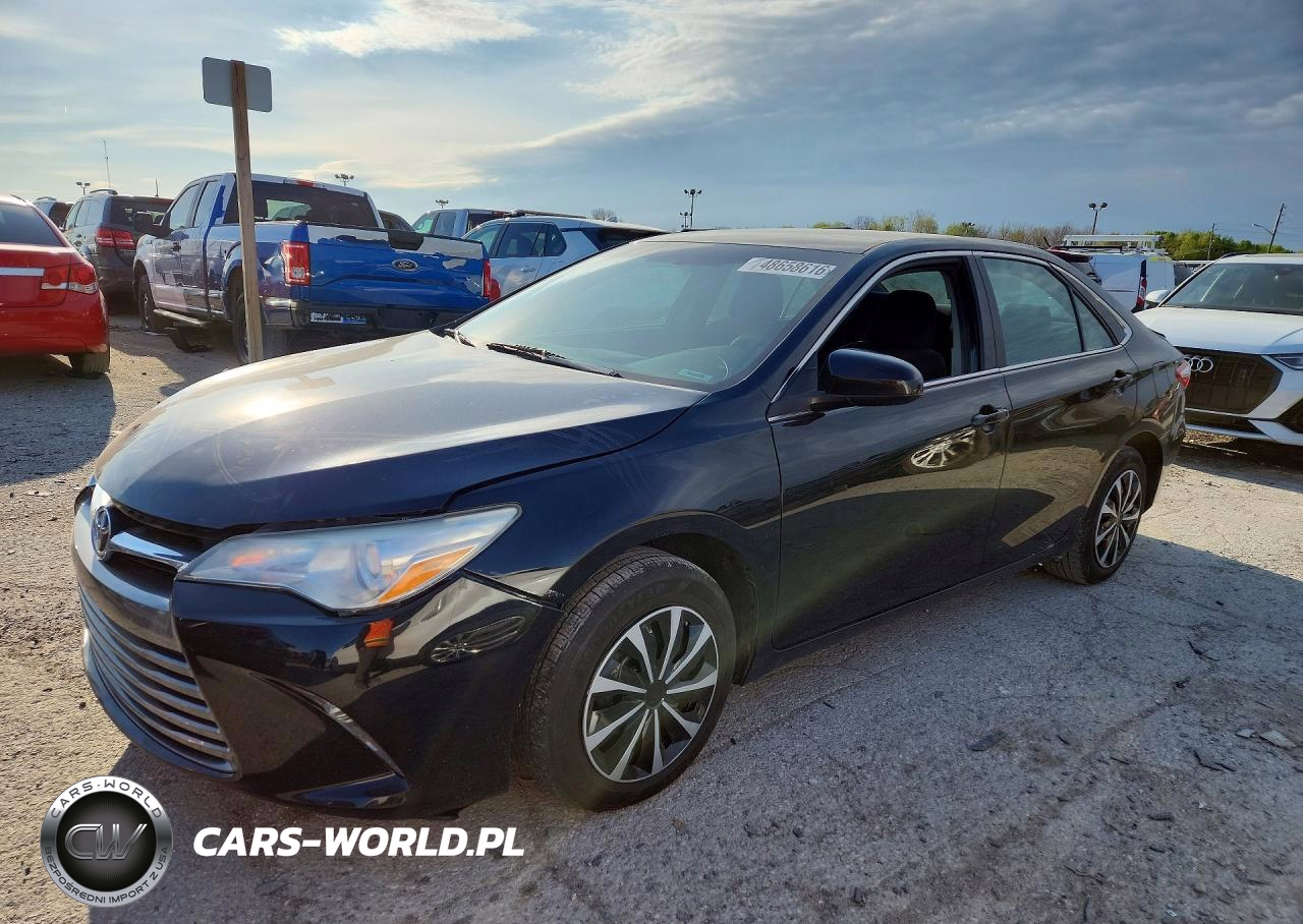 2016 Toyota Camry Le