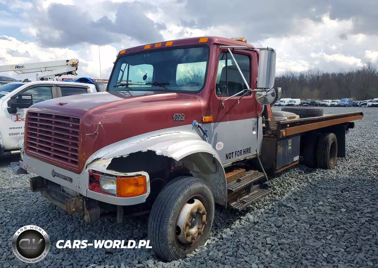 1999 International 4000 4700