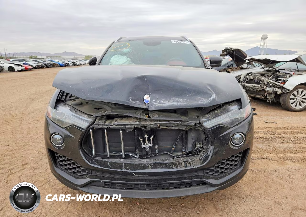 2017 Maserati Levante S VIN:ZN661YUA3HX243814 - 5