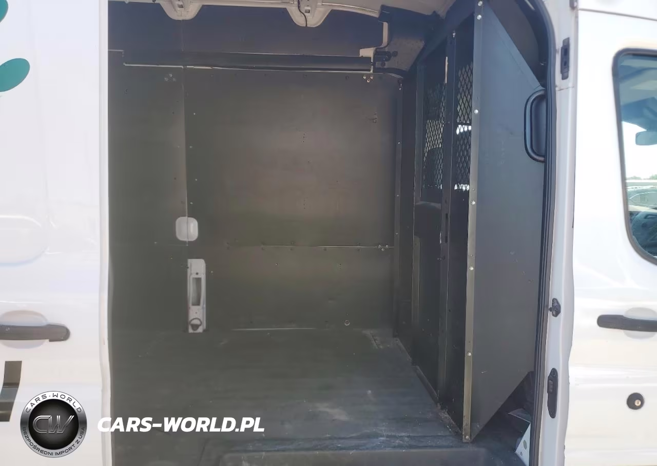 2018 Ford Transit Delivery Van VIN:1FTYR2XM7JKA12262 - 11