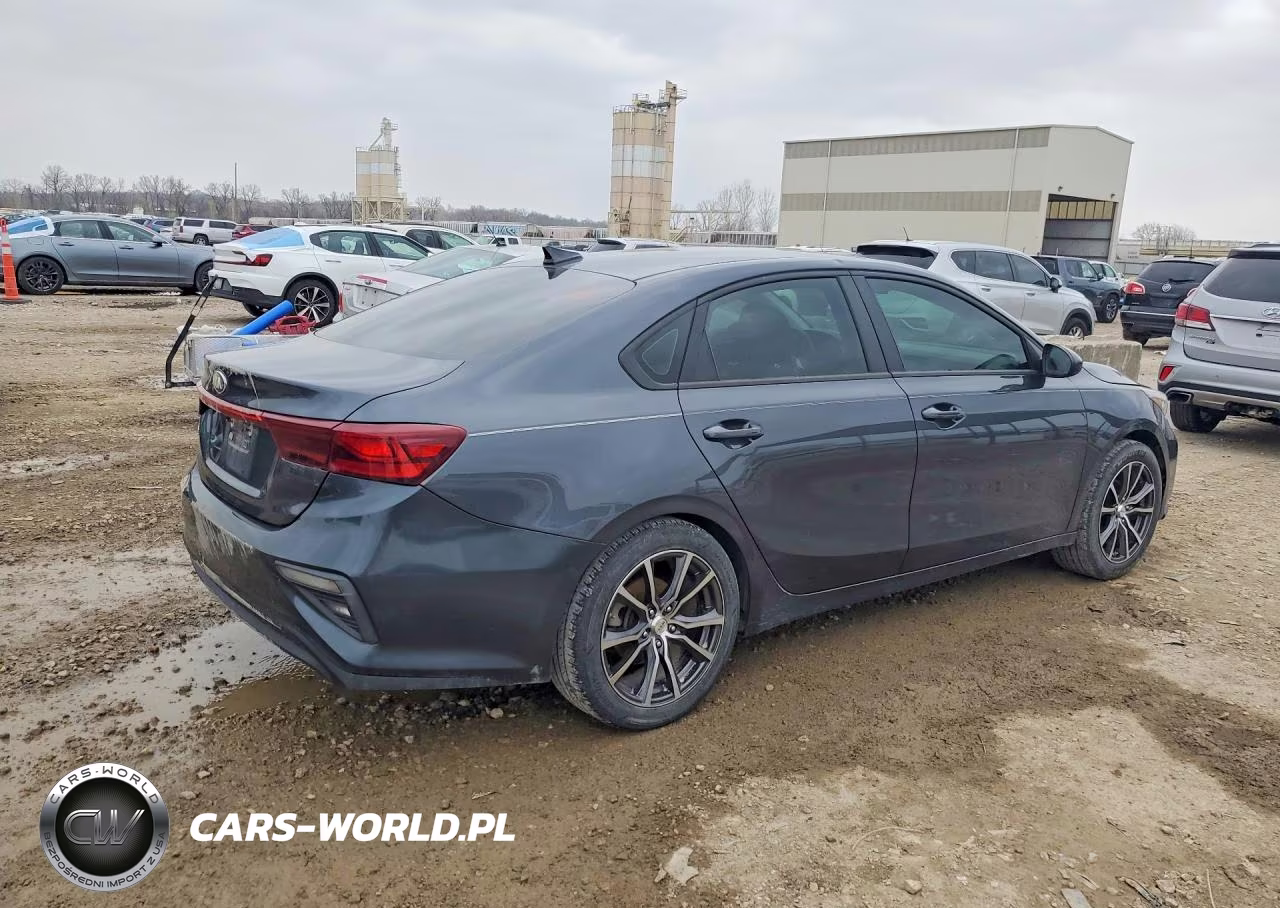 2021 Kia Forte Fe VIN:3KPF24AD0ME290301 - 3