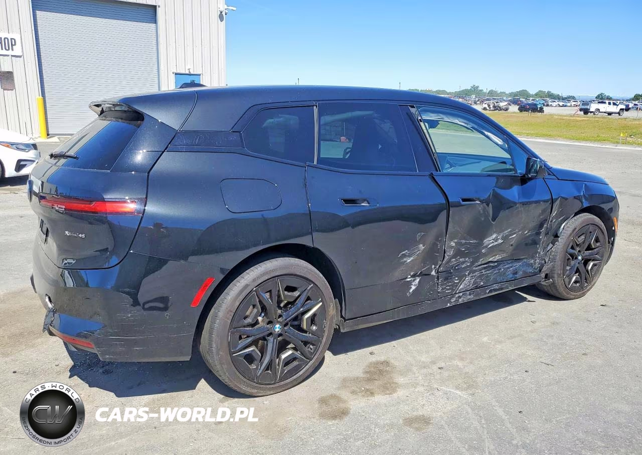 2026 BMW Ix xDrive45 VIN:WB543CF06TCV37620 - 3
