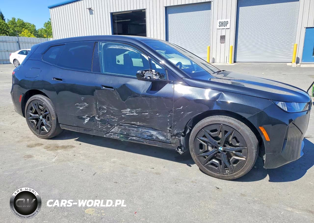 2026 BMW Ix xDrive45 VIN:WB543CF06TCV37620 - 4