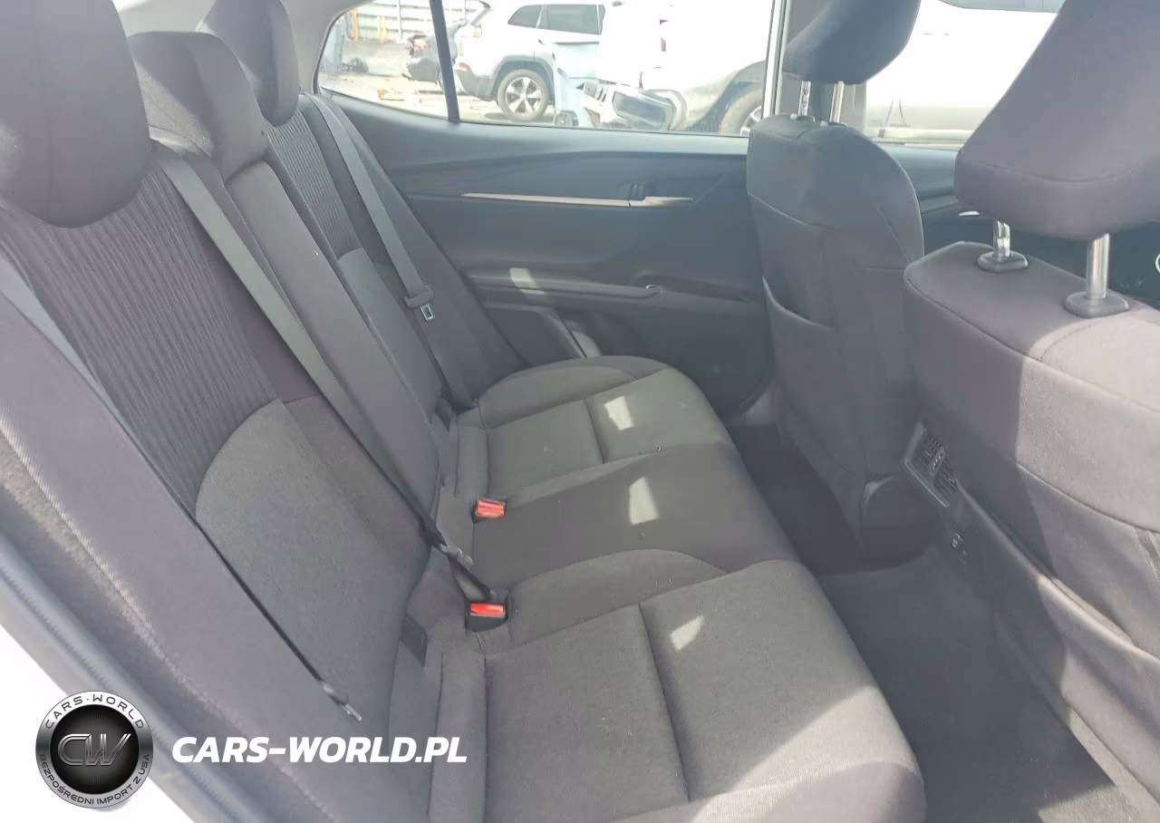 2025 Toyota Camry Le VIN:4T1DAACK4SU145678 - 10