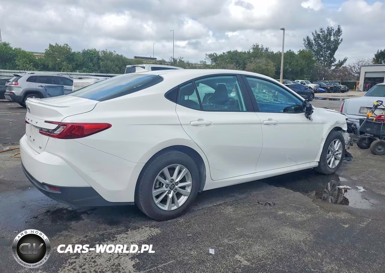 2025 Toyota Camry Le VIN:4T1DAACK4SU145678 - 3