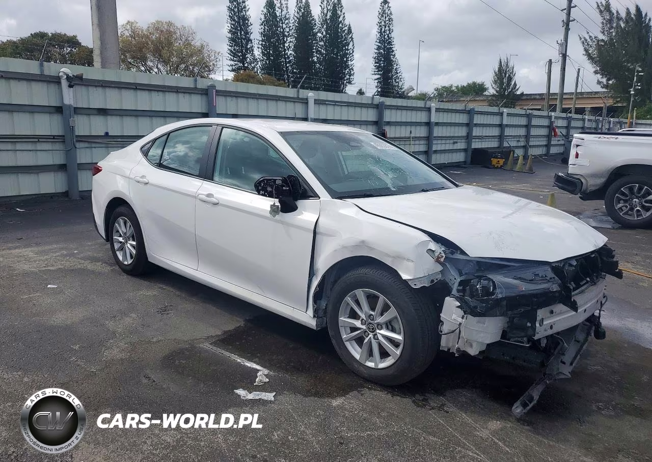 2025 Toyota Camry Le VIN:4T1DAACK4SU145678 - 4
