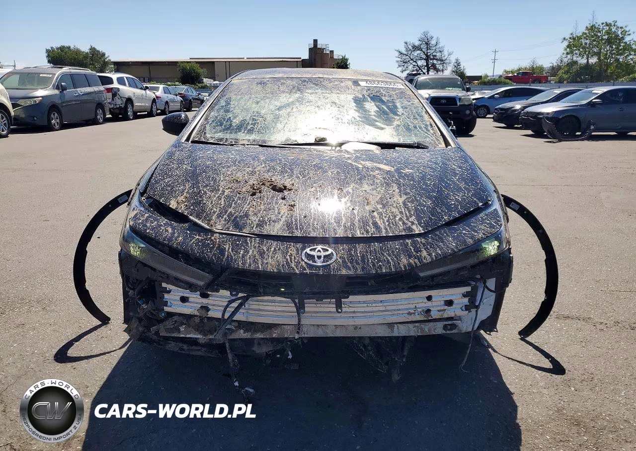 2026 Toyota Prius Plug-In Hybrid Se VIN:JTDACACUXT3073010 - 5