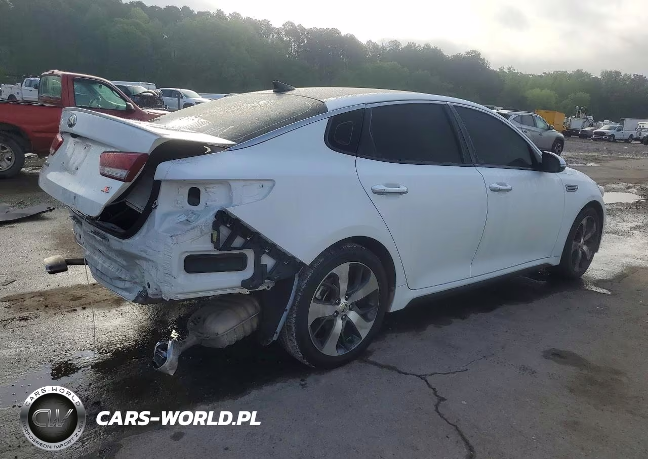 2020 Kia Optima S VIN:5XXGT4L36LG404376 - 3