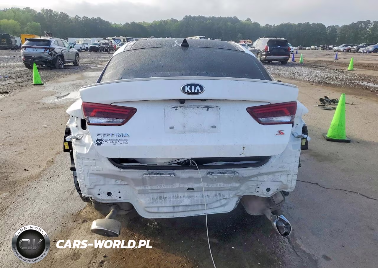2020 Kia Optima S VIN:5XXGT4L36LG404376 - 6