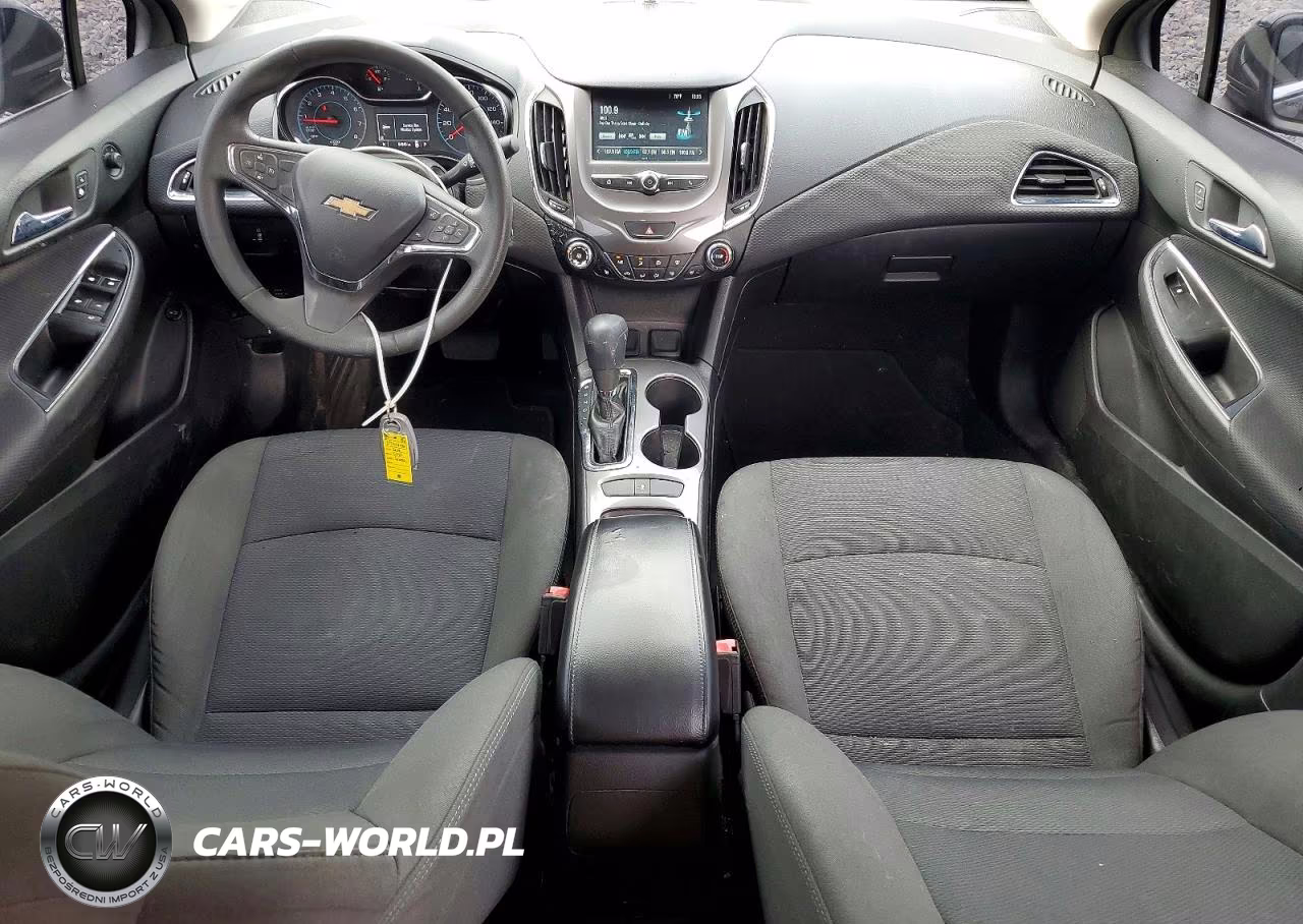 2018 Chevrolet Cruze Lt VIN:1G1BE5SM5J7143471 - 8