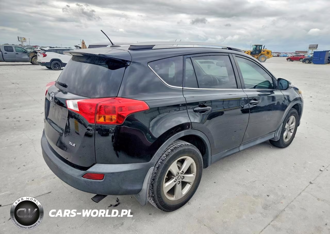 2015 Toyota Rav4 Xle VIN:2T3WFREV4FW194053 - 3