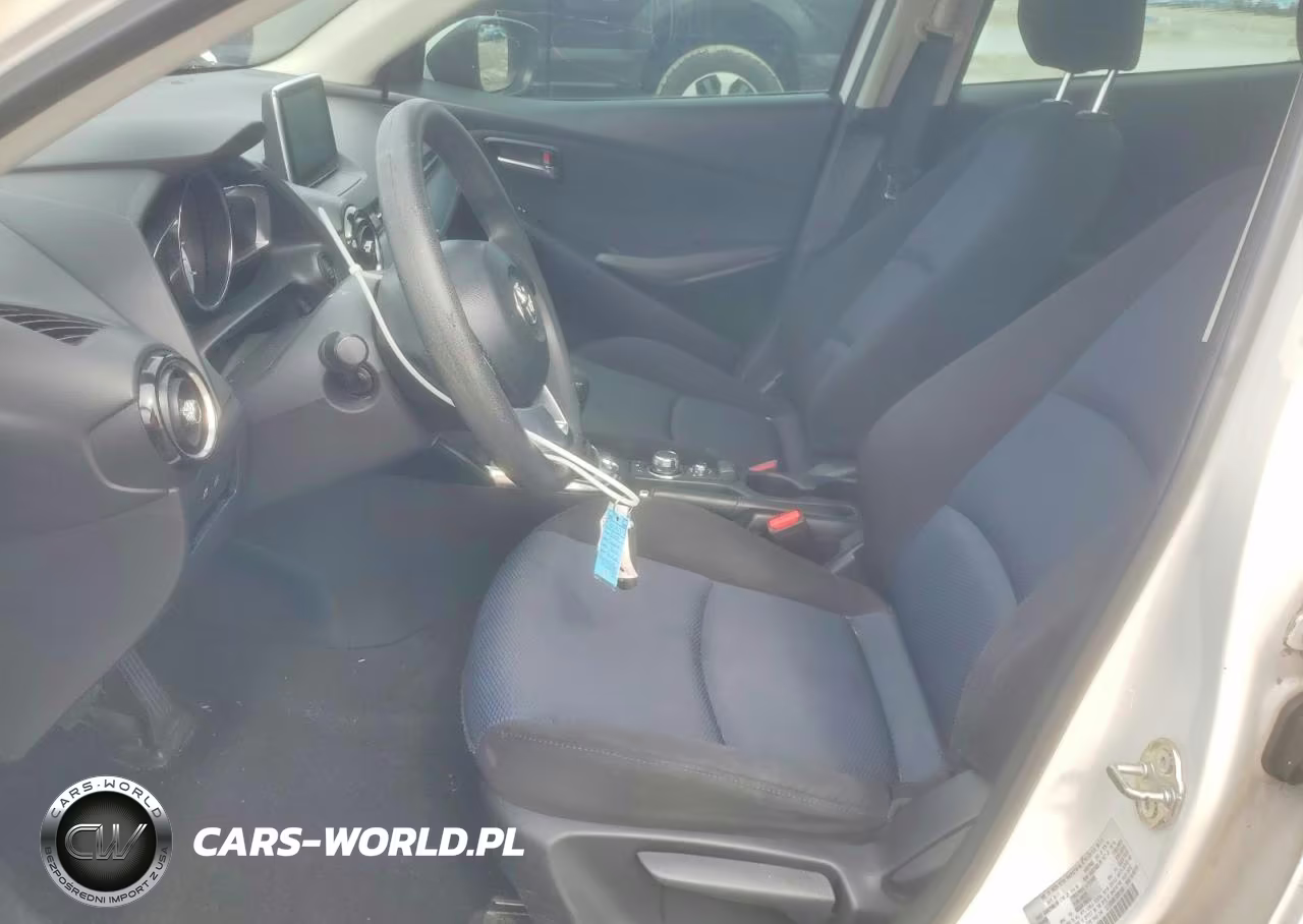 2017 Toyota Yaris Ia Base VIN:3MYDLBYV9HY192123 - 7