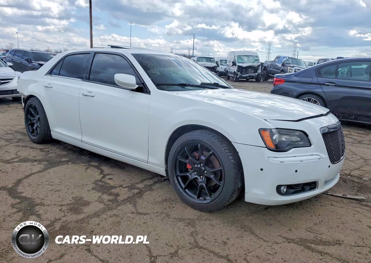 2014 Chrysler 300 S VIN:2C3CCABG6EH144356 - 4