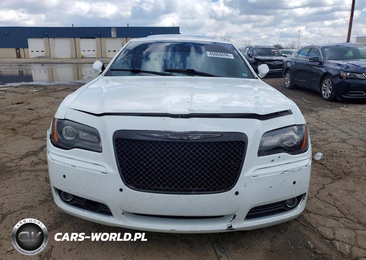 2014 Chrysler 300 S VIN:2C3CCABG6EH144356 - 5