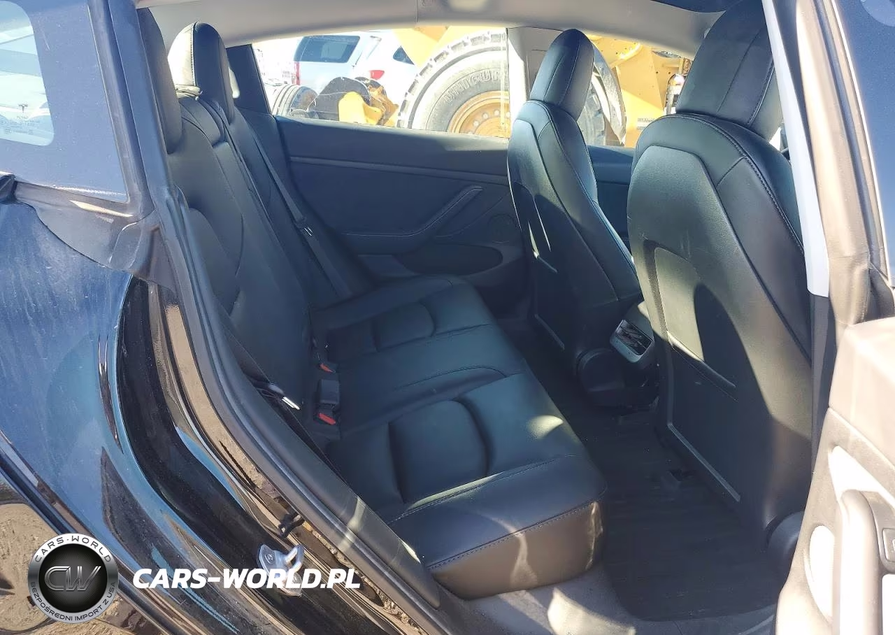 2021 Tesla Model 3 VIN:5YJ3E1EAXMF031687 - 10