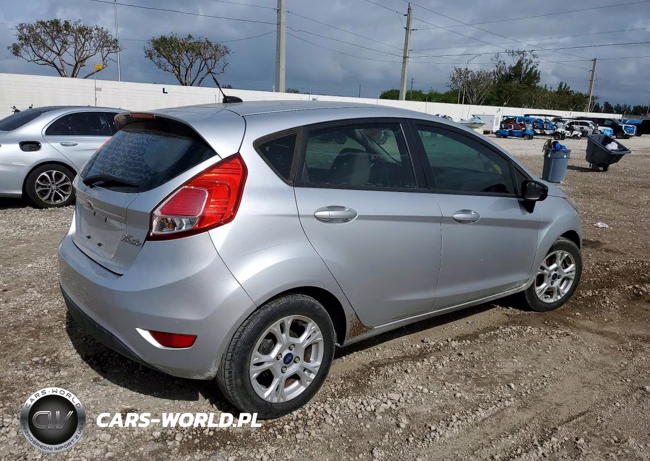 2015 Ford Fiesta Se VIN:3FADP4EJ2FM200850 - 3