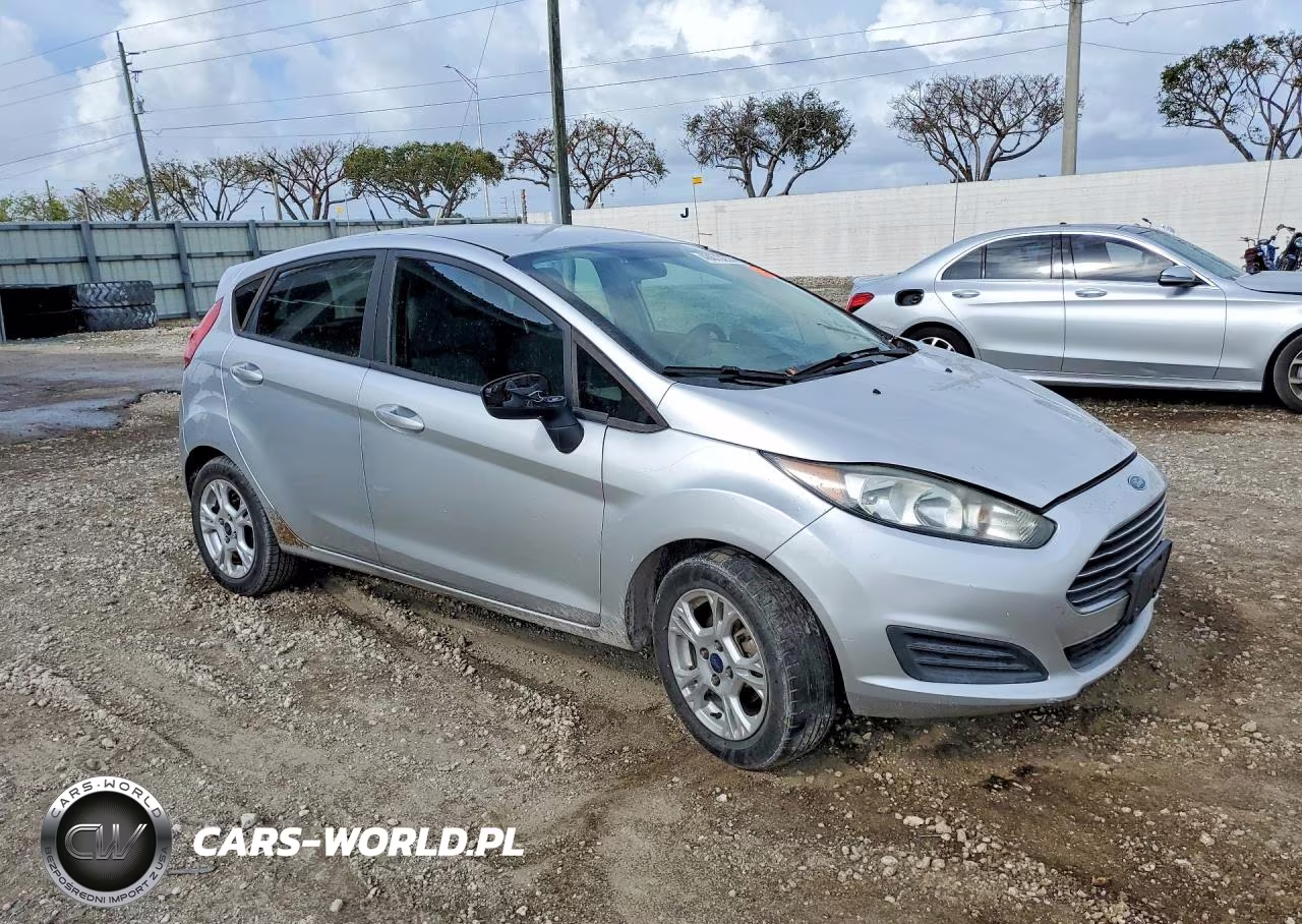 2015 Ford Fiesta Se VIN:3FADP4EJ2FM200850 - 4
